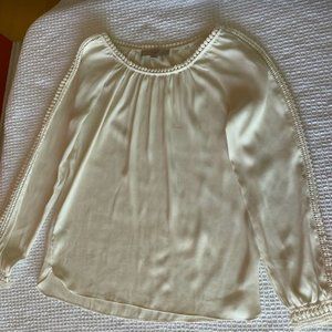 ANN TAYLOR LOFT - WIDE SCOOP BLOUSE - XS